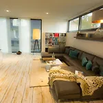 Appartement 4 *