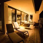 Appartement 4 *