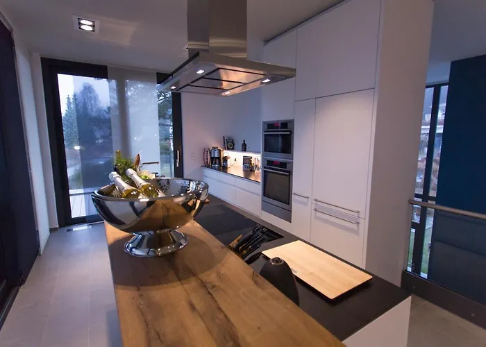 4 Апартаменти *